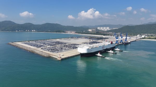 比分365幼漠港区汽车今年累计出口超5万辆